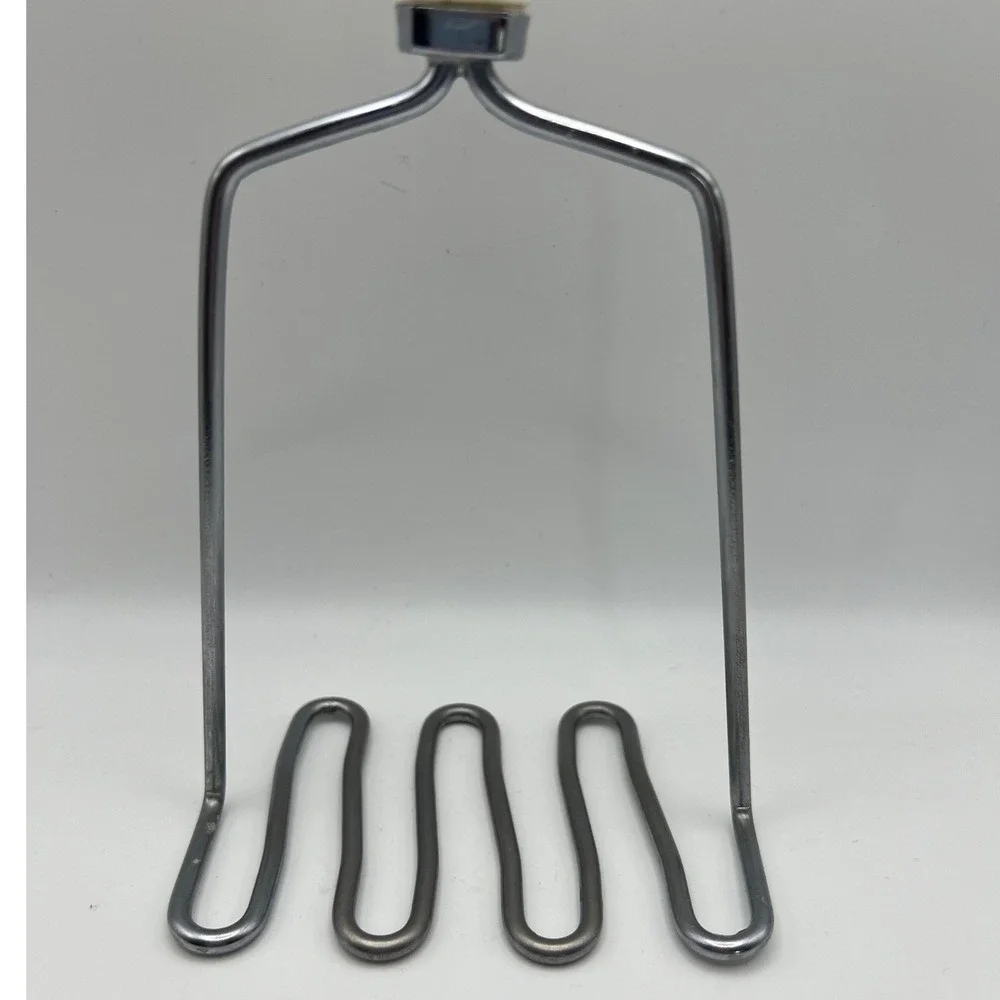 Androck Masher White With Hearts Handle Stainless Steel 10.5